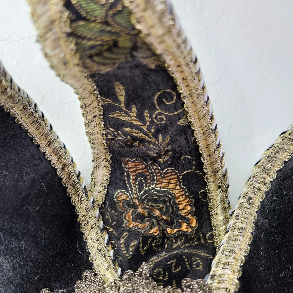Genuine Italian Jester-style Venetian Mask